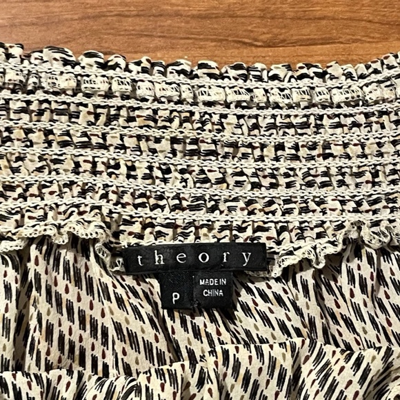 Theory 100% Silk Sheer Tunic Women's Shirt Size P Hajar Off-the-Shoulder Smocked - Picture 6 of 8